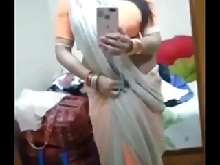 Desi Bhabhi about saree way strapping boobs  Bangla